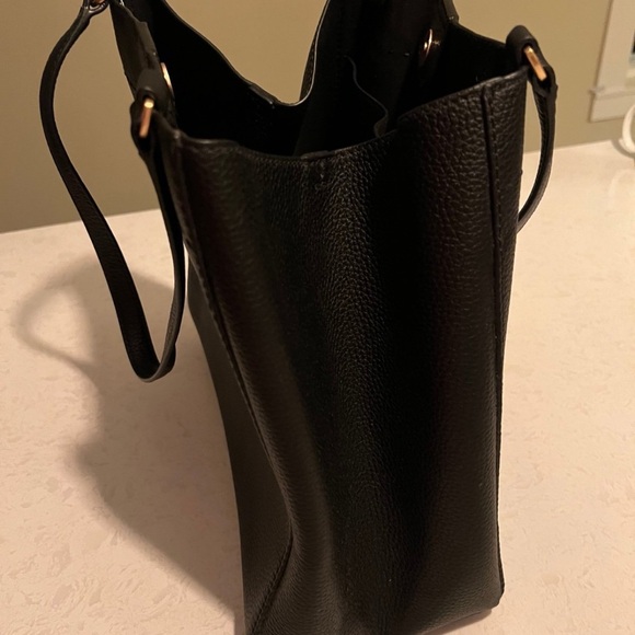 Brand new Tory Burch McGraw shoulder bag - Picture 8 of 9